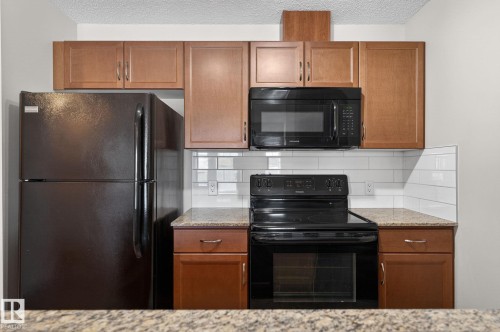 309 12660 142 Avenue, Edmonton, AB - Indoor Photo Showing Kitchen