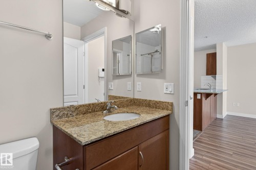 309 12660 142 Avenue, Edmonton, AB - Indoor Photo Showing Bathroom
