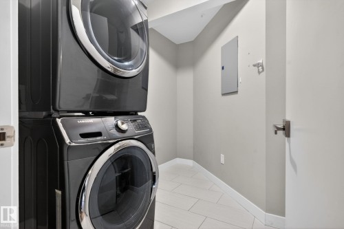 113 10153 117 Street, Edmonton, AB - Indoor Photo Showing Laundry Room
