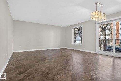 113 10153 117 Street, Edmonton, AB - Indoor Photo Showing Other Room