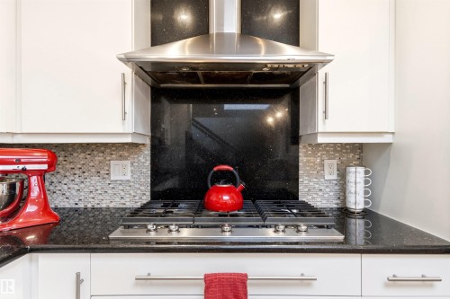 12420 Grand View Drive, Edmonton, AB - Indoor Photo Showing Kitchen