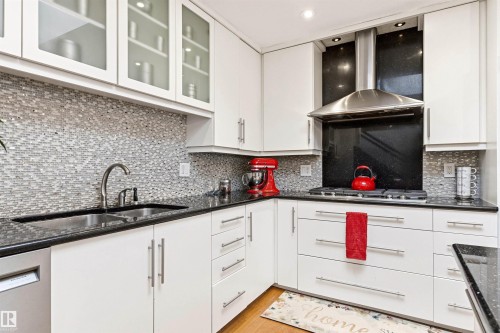 12420 Grand View Drive, Edmonton, AB - Indoor Photo Showing Kitchen With Double Sink With Upgraded Kitchen