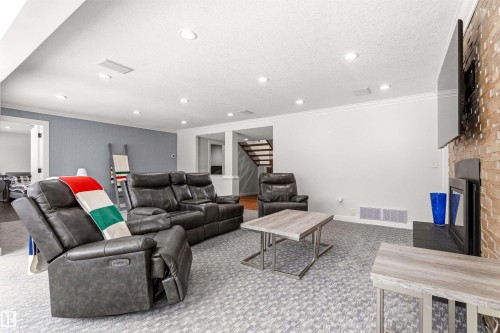 12420 Grand View Drive, Edmonton, AB - Indoor Photo Showing Living Room