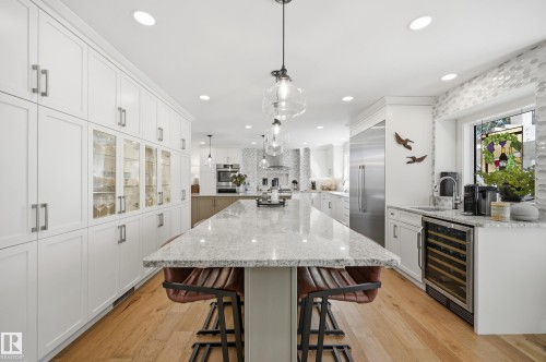6 Cormack Crescent, Edmonton, AB - Indoor Photo Showing Kitchen With Upgraded Kitchen