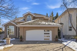 6 CORMACK Crescent  Edmonton, AB T6R 2E7