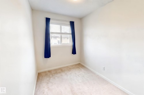 2093 Maple Road, Edmonton, AB - Indoor Photo Showing Other Room