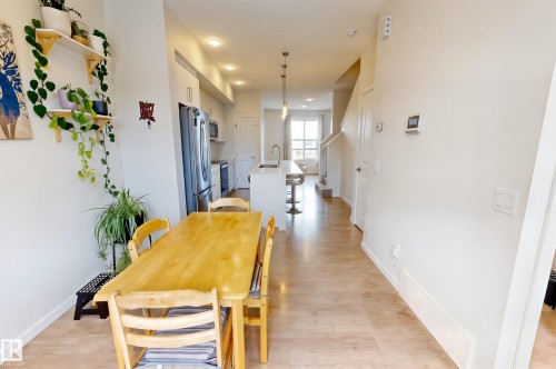 2093 Maple Road, Edmonton, AB - Indoor Photo Showing Dining Room