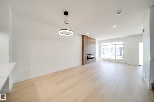 92 Blackbird Bend E, Fort Saskatchewan, AB - Indoor With Fireplace