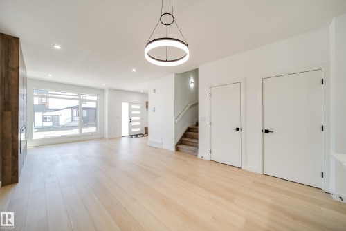 92 Blackbird Bend E, Fort Saskatchewan, AB - Indoor Photo Showing Other Room