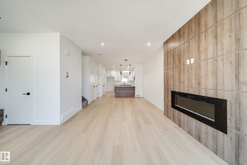 92 Blackbird Bend E, Fort Saskatchewan, AB - Indoor With Fireplace