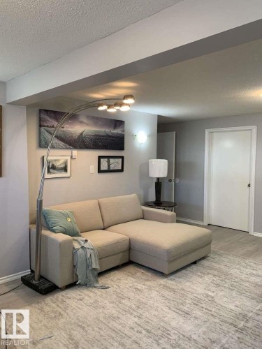 83 Lorraine Crescent, St. Albert, AB - Indoor Photo Showing Living Room