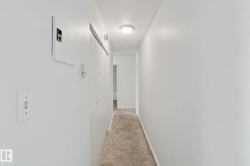 604F 2908 116A Avenue Nw, Edmonton, AB - Indoor Photo Showing Other Room