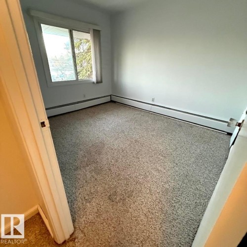 604F 2908 116A Avenue Nw, Edmonton, AB - Indoor Photo Showing Other Room