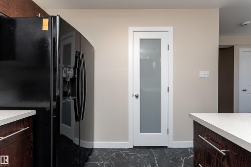17 5260 Terwillegar Boulevard, Edmonton, AB - Indoor
