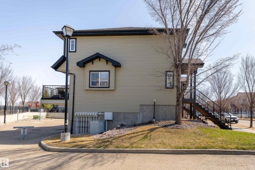 17 5260 Terwillegar Boulevard, Edmonton, AB - Outdoor