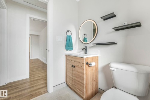 7404 82 Street, Edmonton, AB - Indoor Photo Showing Bathroom