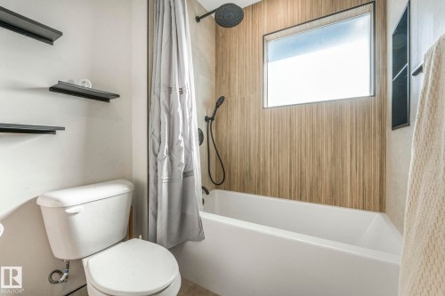 7404 82 Street, Edmonton, AB - Indoor Photo Showing Bathroom