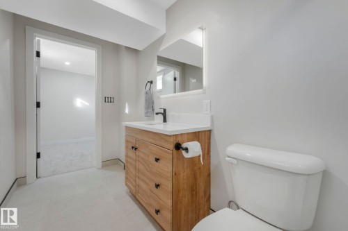 7404 82 Street, Edmonton, AB - Indoor Photo Showing Bathroom