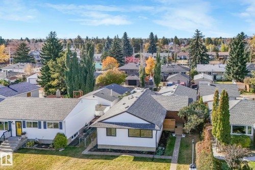 7404 82 Street, Edmonton, AB - Outdoor