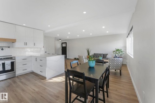 7404 82 Street, Edmonton, AB - Indoor