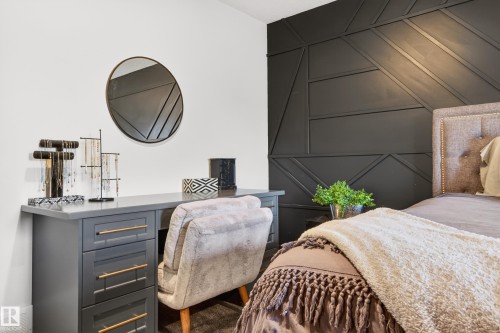8207 101 Avenue Nw, Edmonton, AB - Indoor Photo Showing Bedroom