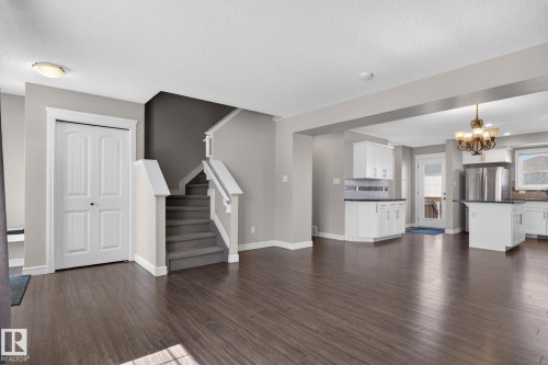 332 Nelson Drive, Spruce Grove, AB - Indoor Photo Showing Other Room