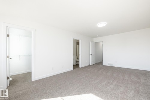 48 7110 Keswick Common, Edmonton, AB - Indoor Photo Showing Other Room
