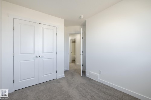 48 7110 Keswick Common, Edmonton, AB - Indoor Photo Showing Other Room