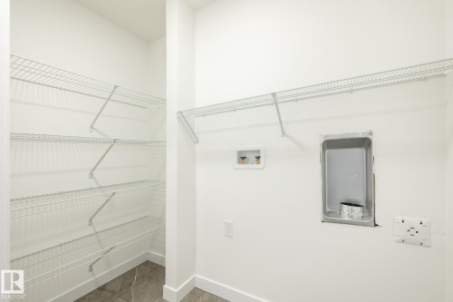 48 7110 Keswick Common, Edmonton, AB - Indoor With Storage