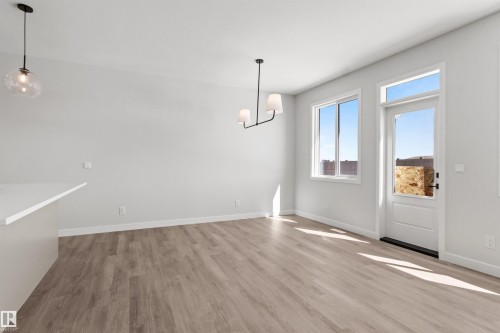 287 Paterson Link Link, Edmonton, AB - Indoor Photo Showing Other Room