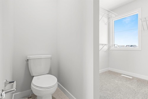 287 Paterson Link Link, Edmonton, AB - Indoor Photo Showing Bathroom
