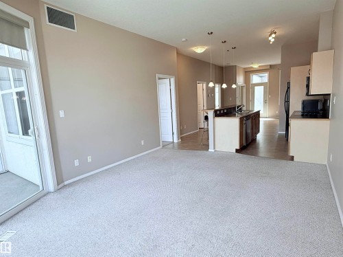 513 10147 112 Street, Edmonton, AB - Indoor