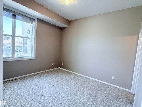 513 10147 112 Street, Edmonton, AB - Indoor Photo Showing Other Room