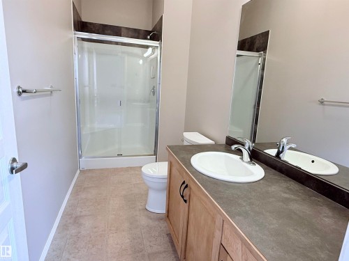 513 10147 112 Street, Edmonton, AB - Indoor Photo Showing Bathroom