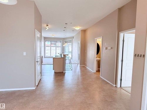 513 10147 112 Street, Edmonton, AB - Indoor Photo Showing Other Room