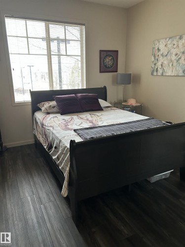 226 2503 Hanna Crescent, Edmonton, AB - Indoor Photo Showing Bedroom