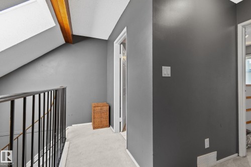 8 1020 41 Street, Edmonton, AB - Indoor Photo Showing Other Room
