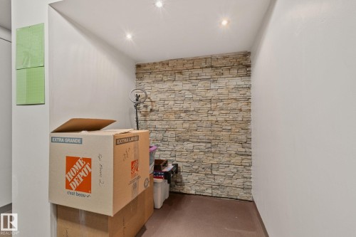 8 1020 41 Street, Edmonton, AB - Indoor Photo Showing Other Room