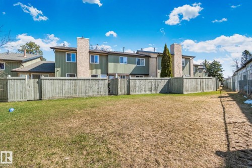 8 1020 41 Street, Edmonton, AB - Outdoor
