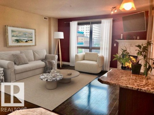 **VIRTUALLY STAGED** - 609 10142 111 Street, Edmonton, AB - Indoor Photo Showing Living Room