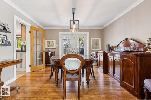 701 Romaniuk Road, Edmonton, AB - Indoor Photo Showing Dining Room
