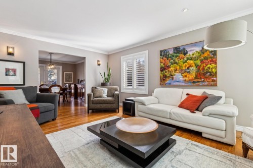 701 Romaniuk Road, Edmonton, AB - Indoor Photo Showing Living Room