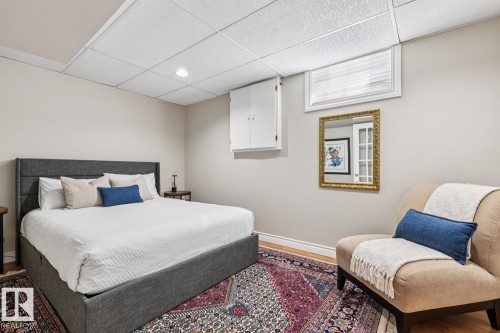 701 Romaniuk Road, Edmonton, AB - Indoor Photo Showing Bedroom