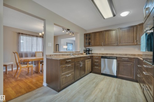 7414 183A Street, Edmonton, AB - Indoor Photo Showing Kitchen
