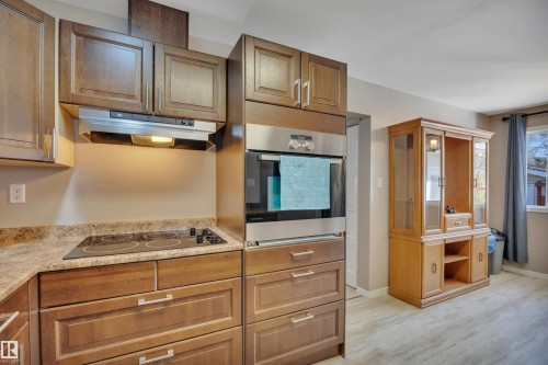 7414 183A Street, Edmonton, AB - Indoor Photo Showing Other Room