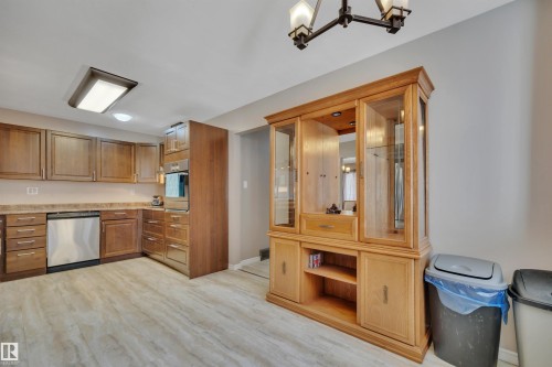 7414 183A Street, Edmonton, AB - Indoor Photo Showing Kitchen