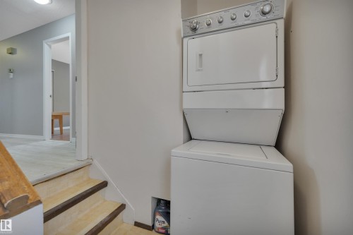 7414 183A Street, Edmonton, AB - Indoor Photo Showing Laundry Room
