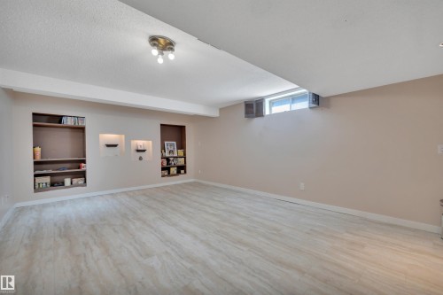 7414 183A Street, Edmonton, AB - Indoor