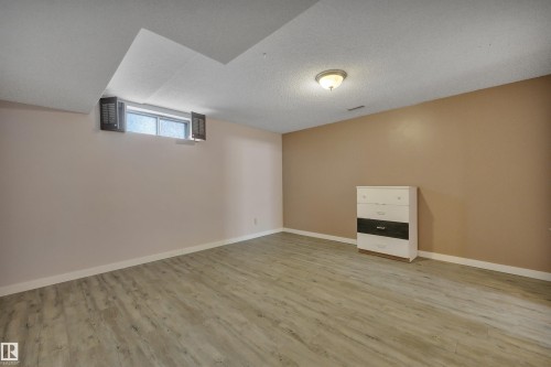 7414 183A Street, Edmonton, AB - Indoor