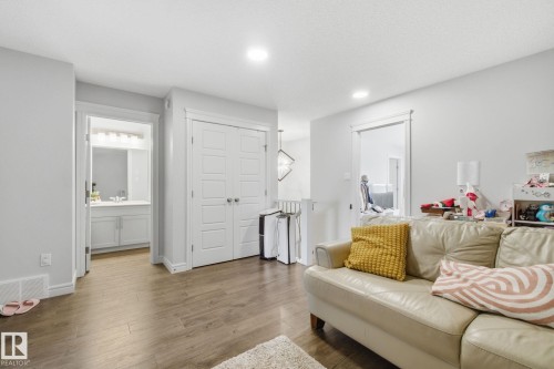 9942 222A St, Edmonton, AB - Indoor Photo Showing Living Room